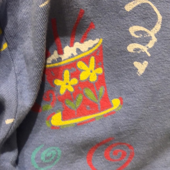 Coffe theme top/jacket. Can be worn  open Decorated w coffee cups. - Picture 3 of 7